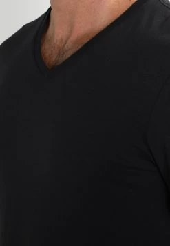 Pier One 2 PackT-Shirt BasicBlack Uomo T-shirt E Polo PI982AA01-Q11 -Pier One 144a18a099e5428c92602fed22a8b338