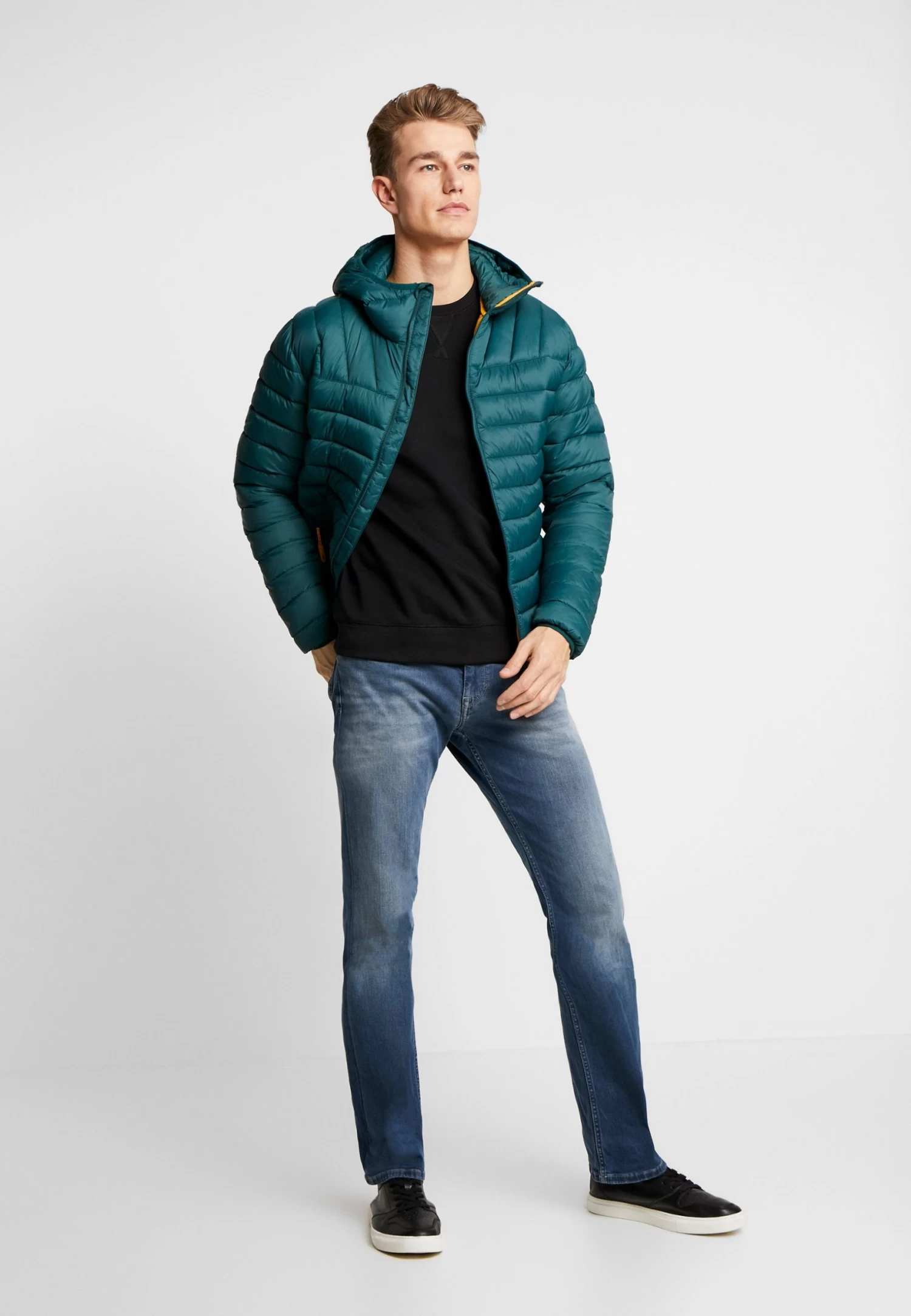 Pier One Birdie Embro C-NeckFelpaBlack Uomo Maglieria E Felpe PI922S01N-Q11 4 Pier One Birdie Embro C-NeckFelpaBlack Uomo Maglieria E Felpe PI922S01N-Q11 - immagine 2