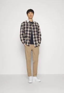 Pier One Giacca LeggeraBeige/Dark Blue Uomo Giacche PI922D0ET-B11 -Pier One 15e529da5bba4d36bf5d7b51aef711b2