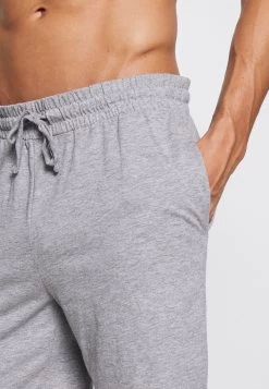 Pier One 3 PackPantaloni Del PigiamaBlack/Mottled Grey Uomo Per La Notte PI982L00F-Q11 8 Pier One 3 PackPantaloni Del PigiamaBlack/Mottled Grey Uomo Per La Notte PI982L00F-Q11 -Pier One 1b7fce7fd09247c0ba23b3eae37988b9