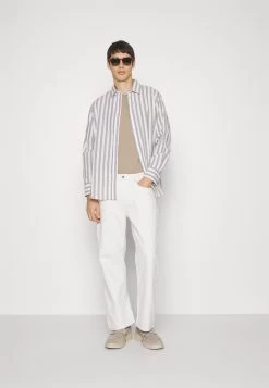 Pier One Carpenter Colored Twill Jeans A SigarettaOff-White Uomo Jeans PI922G04S-A11 11 Pier One Carpenter Colored Twill Jeans A SigarettaOff-White Uomo Jeans PI922G04S-A11 -Pier One 29e7ba99742e4a9a8b1cecfac2f50735