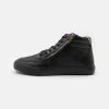 Pier One UnisexSneakers AlteBlack Donna Sneakers PI915N00E-Q11 -Pier One 2c4ec68b3b3843adb846133a81f9f3a0