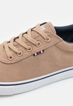 Pier One Unisex - Sneakers Basse - Brown -Pier One 3d8d930a9d594a348d328f3c83bbc354