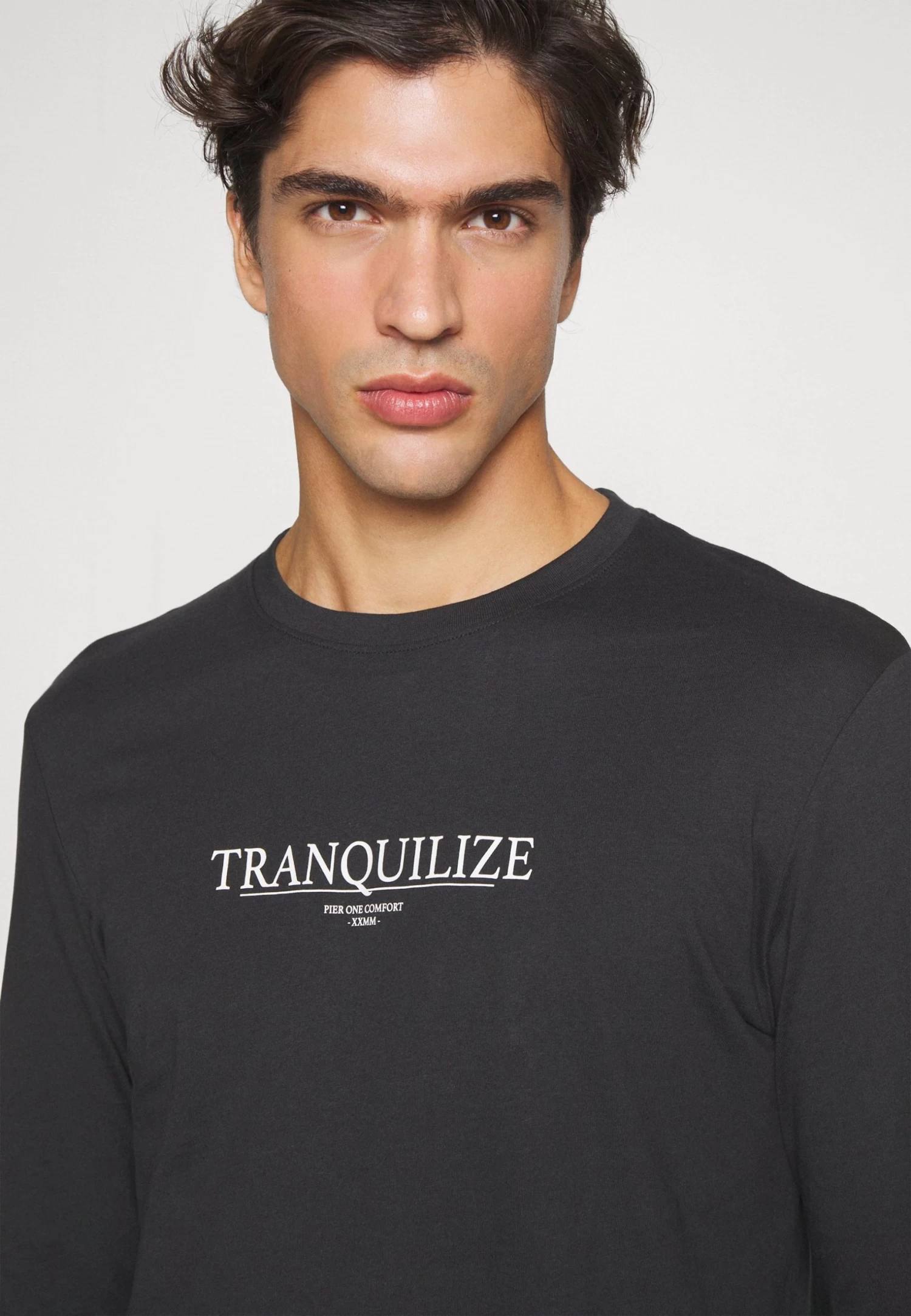 Pier One Maglia Del PigiamaBlack Uomo Per La Notte PI982N00D-Q11 7 Pier One Maglia Del PigiamaBlack Uomo Per La Notte PI982N00D-Q11 - immagine 5