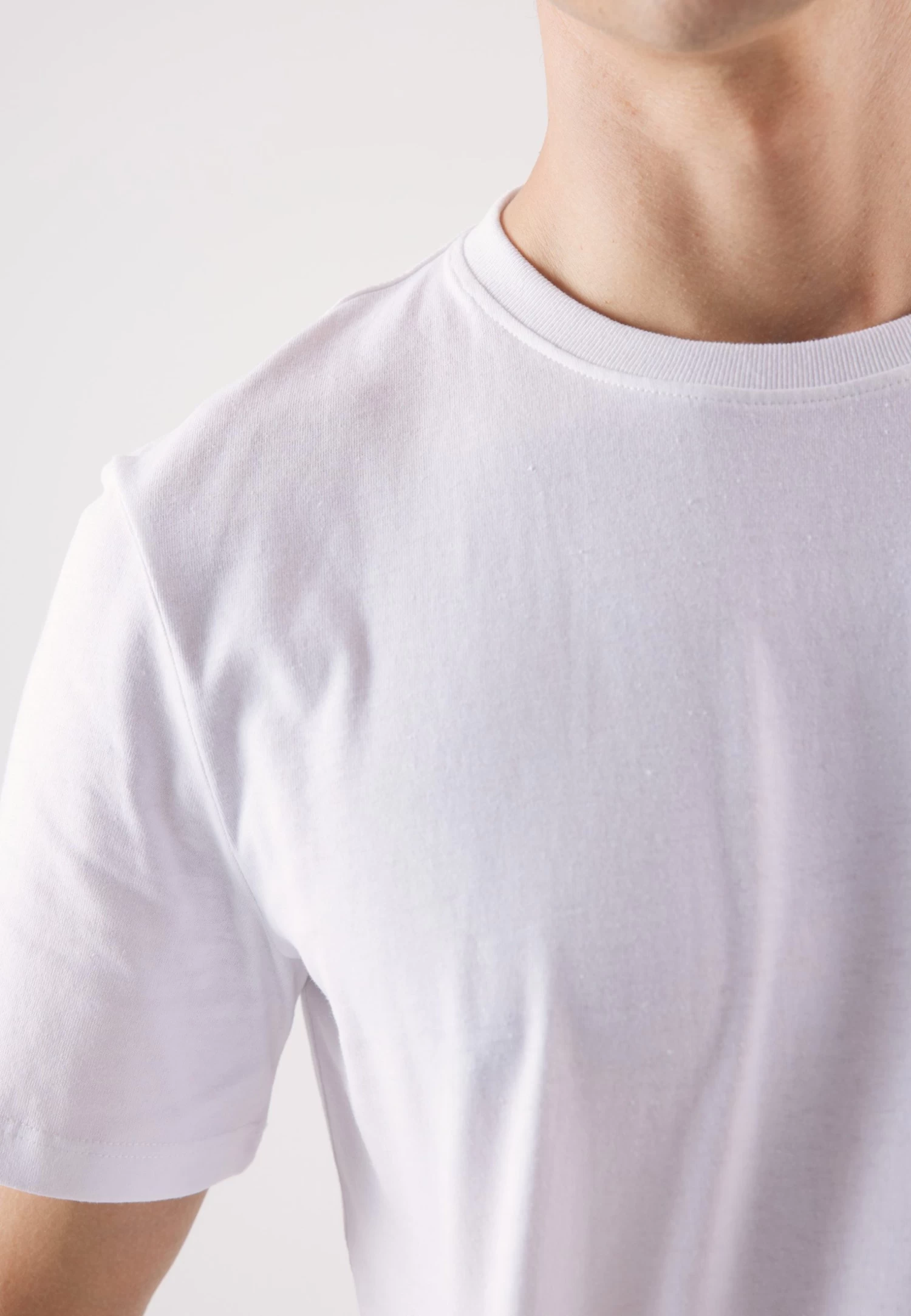 Pier One T-Shirt BasicWhite Uomo T-shirt E Polo PI922O0YL-A11 6 Pier One T-Shirt BasicWhite Uomo T-shirt E Polo PI922O0YL-A11 - immagine 4