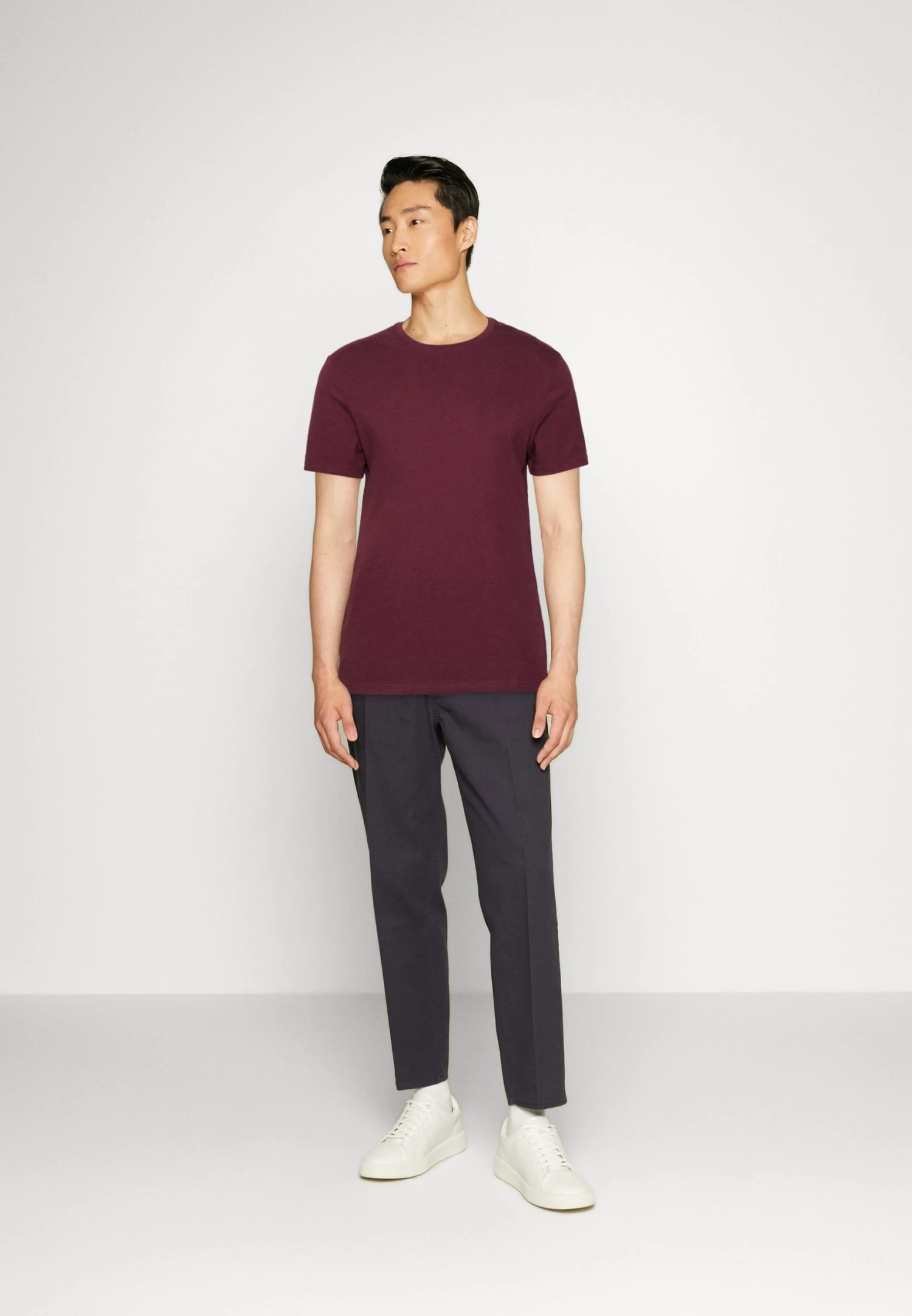 Pier One 5 PackT-Shirt BasicDark Blue/Pink/Off-White Uomo T-shirt E Polo PI922O0GY-K12 3 Pier One 5 PackT-Shirt BasicDark Blue/Pink/Off-White Uomo T-shirt E Polo PI922O0GY-K12