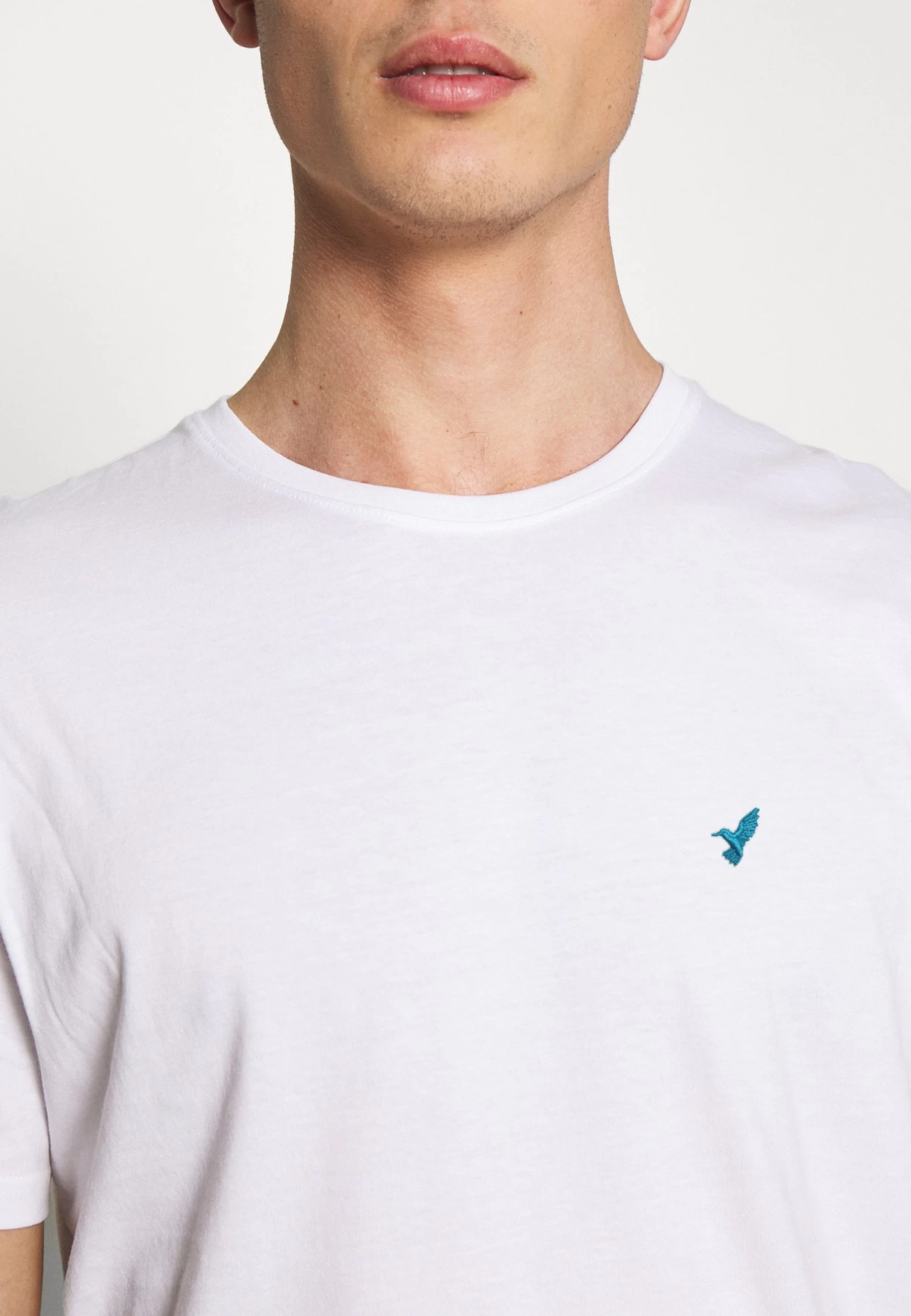 Pier One T-Shirt BasicWhite Uomo T-shirt E Polo PI922O0KZ-A11 7 Pier One T-Shirt BasicWhite Uomo T-shirt E Polo PI922O0KZ-A11 - immagine 5