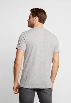 Pier One T-Shirt Con StampaMottled Grey Uomo T-shirt E Polo PI922O0A6-C11 10 Pier One T-Shirt Con StampaMottled Grey Uomo T-shirt E Polo PI922O0A6-C11 -Pier One 5236cdf3400946df9cd42154432fd434