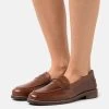 Pier One Leather - Scarpe Senza Lacci - Brown 2 Pier One Leather - Scarpe Senza Lacci - Brown -Pier One 53736bb4a15547a59a4a81b0365f5ba4