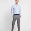 Pier One 2 PackCamicia EleganteWhite/Light Blue Uomo Camicie PI922D08G-A11 -Pier One 588c8db7f6cd4c91a8d87fe177b3d04c