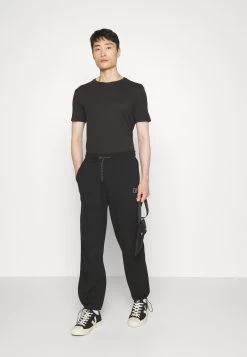 Pier One Pantaloni SportiviBlack Uomo Pantaloni Sportivi E Joggers PI922E05N-Q11 -Pier One 59b037c8e42c43728ce4e7a52f8655a7