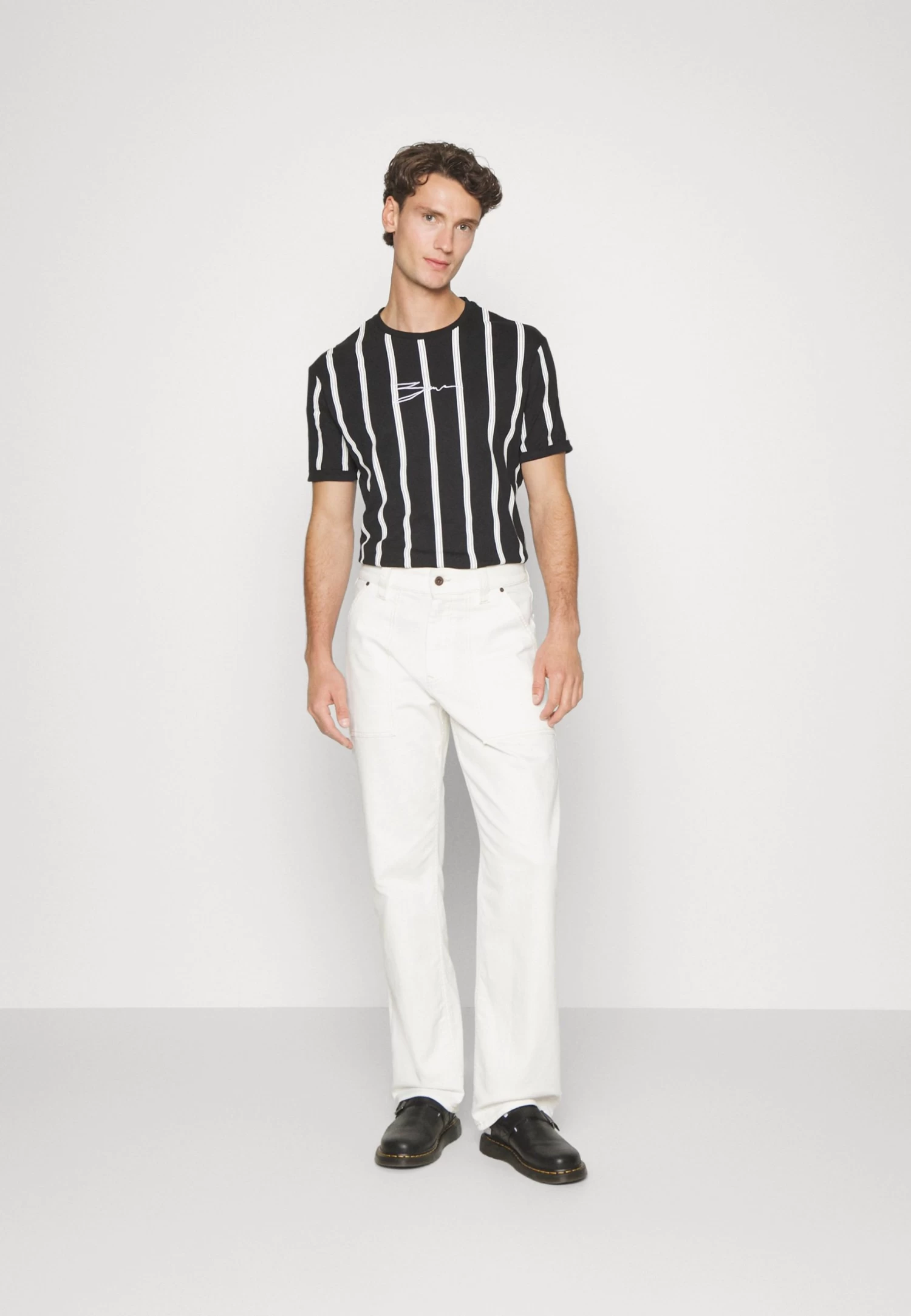 Pier One T-Shirt Con StampaBlack Uomo T-shirt E Polo PI922O0YR-Q11 4 Pier One T-Shirt Con StampaBlack Uomo T-shirt E Polo PI922O0YR-Q11 - immagine 2