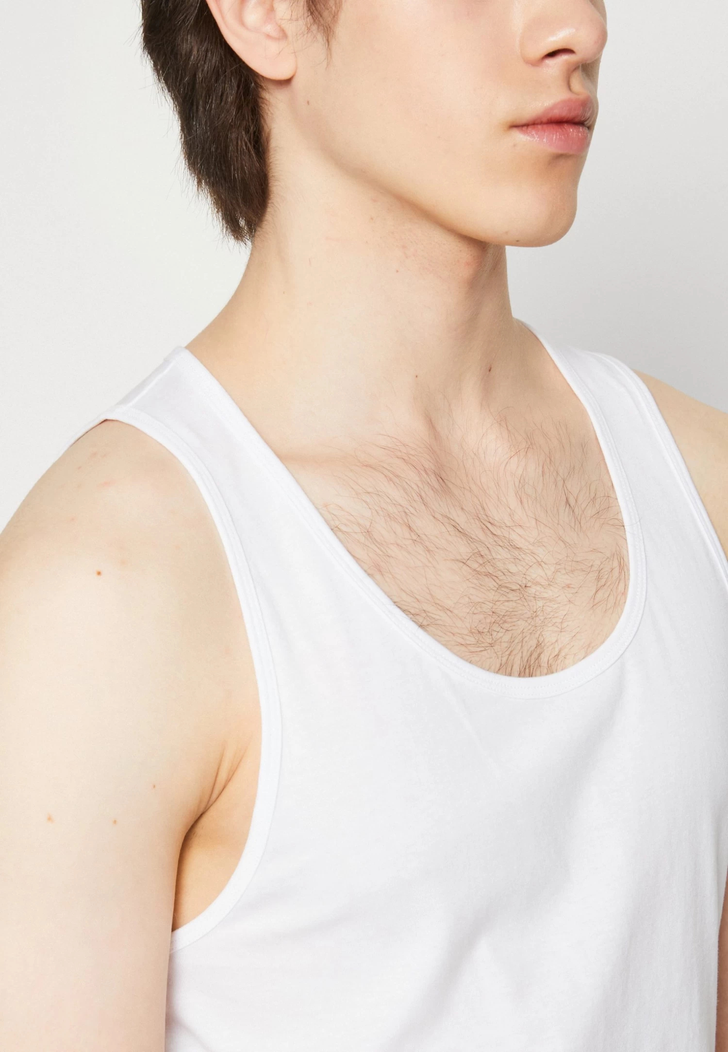 Pier One 3 PackTopWhite Uomo T-shirt E Polo PI922O0X4-A11 6 Pier One 3 PackTopWhite Uomo T-shirt E Polo PI922O0X4-A11 - immagine 4