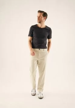 Pier One T-Shirt BasicBlack Uomo T-shirt E Polo PI922O0YJ-Q11 -Pier One 7aacebb421484d1395986a81a5136c0e