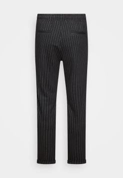 Pier One Pantaloni SportiviBlack Uomo Pantaloni PI922E056-Q11 -Pier One 7bfaad65e7ef493895f3b9d8d8dd5715