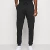 Pier One Pantaloni SportiviBlack Uomo Pantaloni Sportivi E Joggers PI922E03N-Q11 1 Pier One Pantaloni SportiviBlack Uomo Pantaloni Sportivi E Joggers PI922E03N-Q11 -Pier One 8abcd4367e884d77ae9a41afc9d3bde0