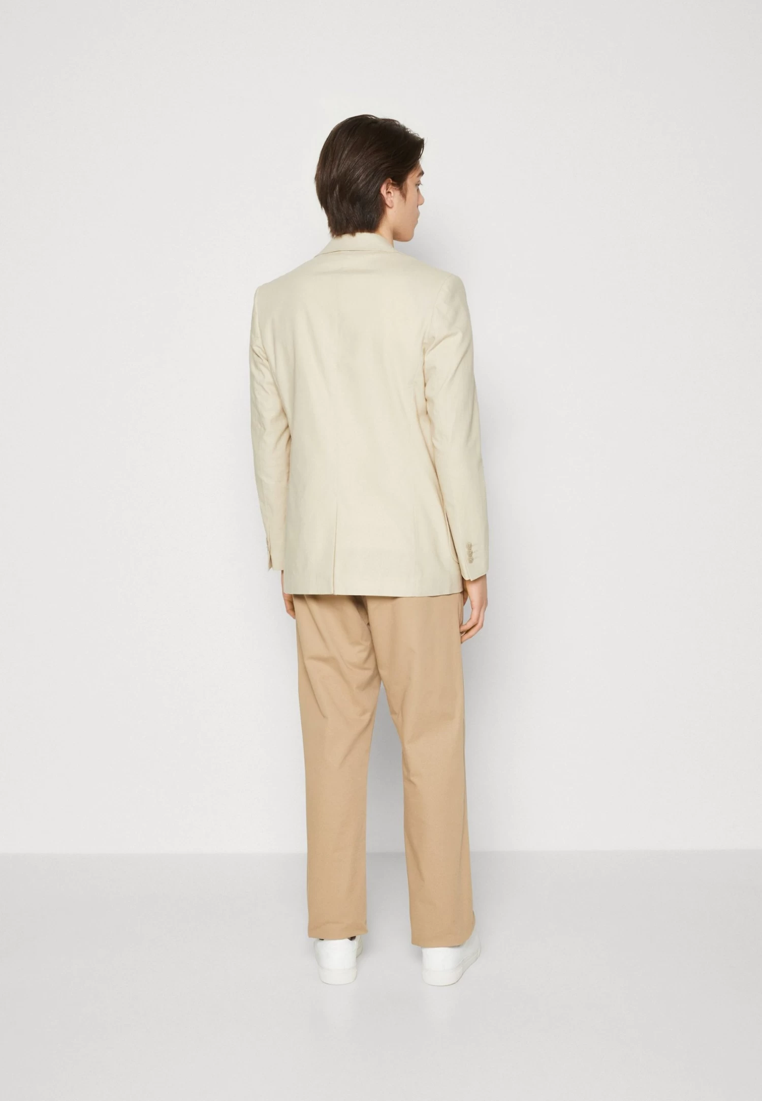 Pier One GiaccaBeige Uomo Completi E Cravatte PI922T04O-B11 5 Pier One GiaccaBeige Uomo Completi E Cravatte PI922T04O-B11 - immagine 3