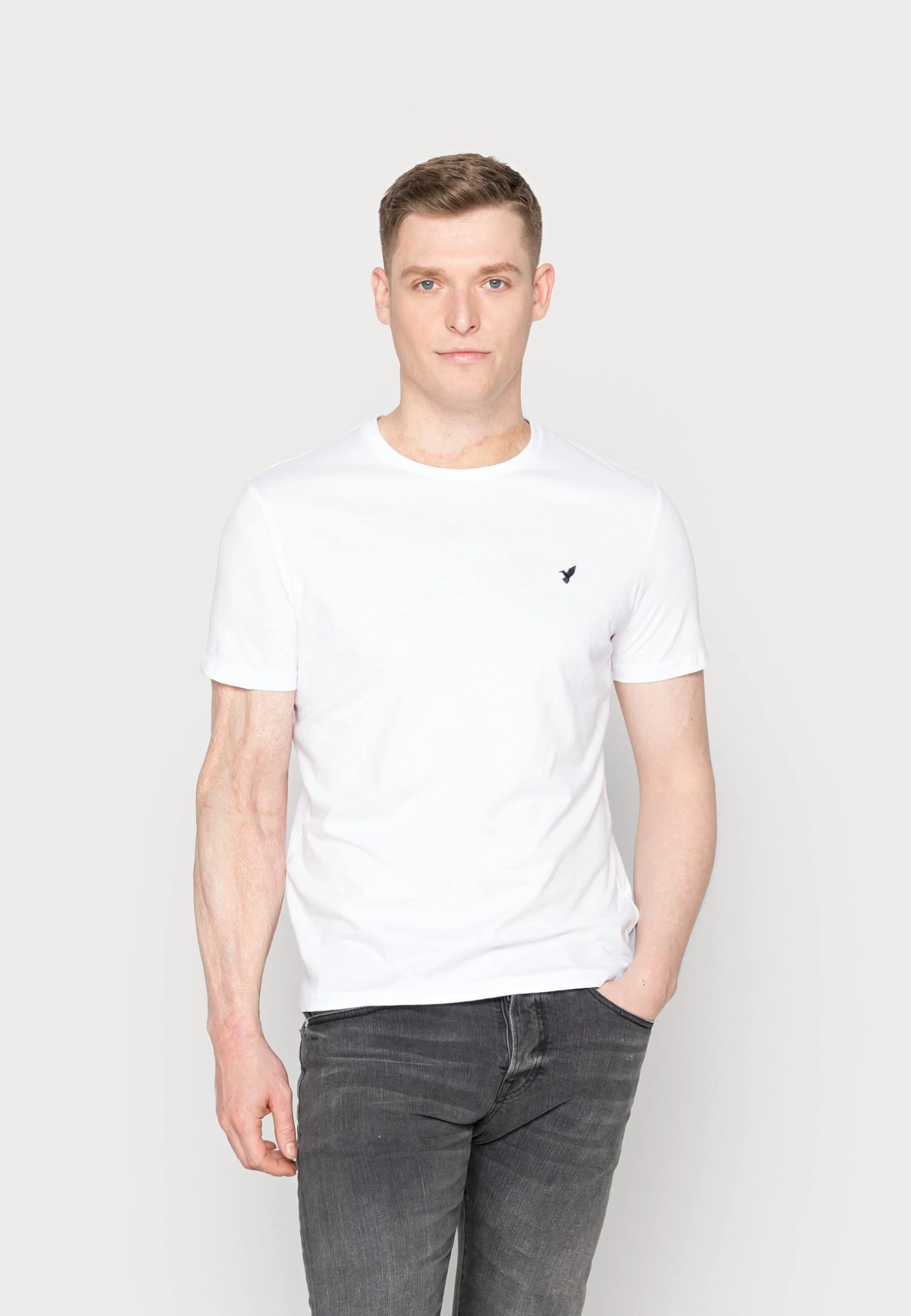 Pier One 5 PackT-Shirt BasicWhite/Green/Bordeaux/Black/Beige Uomo T-shirt E Polo PI922O0TV-A12 7 Pier One 5 PackT-Shirt BasicWhite/Green/Bordeaux/Black/Beige Uomo T-shirt E Polo PI922O0TV-A12 - immagine 5