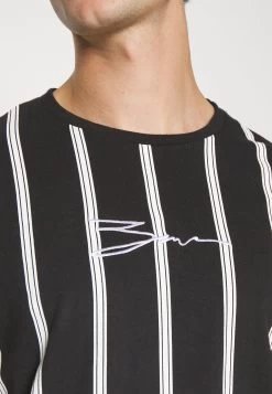 Pier One T-Shirt Con StampaBlack Uomo T-shirt E Polo PI922O0YR-Q11 11 Pier One T-Shirt Con StampaBlack Uomo T-shirt E Polo PI922O0YR-Q11 -Pier One 95daa2f9df664a9e8c663692cfcd3216