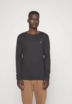 Pier One 3 Pack Unisex Maglietta A Manica LungaBlack/Bordeaux/Dark Green Uomo T-shirt E Polo PI921001H-Q12 -Pier One 9d6009e412814683bda569a7afda7b88