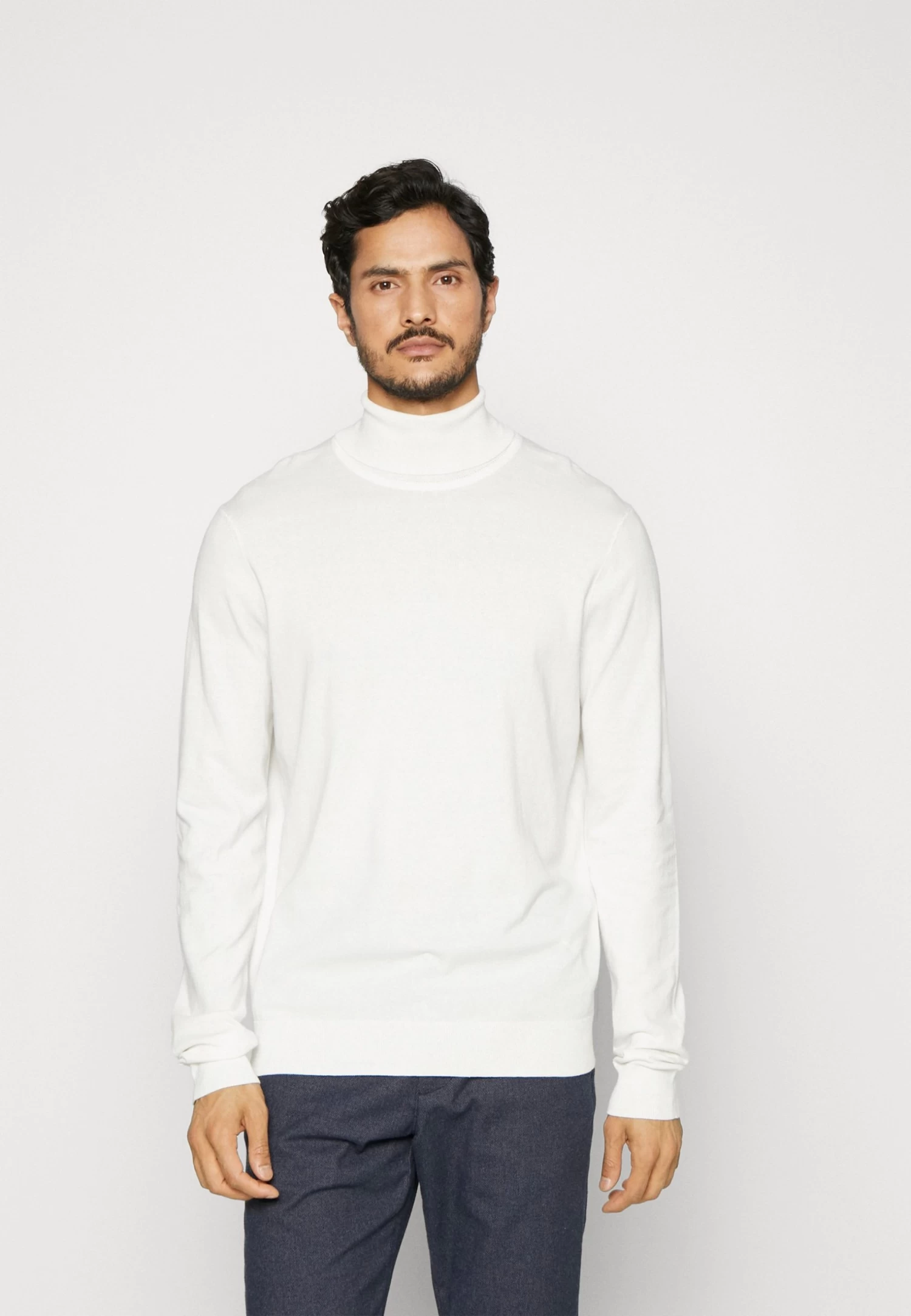 Pier One 2 PackBasic TurtleneckMaglioneBlack/White Uomo Maglieria PI922Q06B-Q16 6 Pier One 2 PackBasic TurtleneckMaglioneBlack/White Uomo Maglieria PI922Q06B-Q16 - immagine 4
