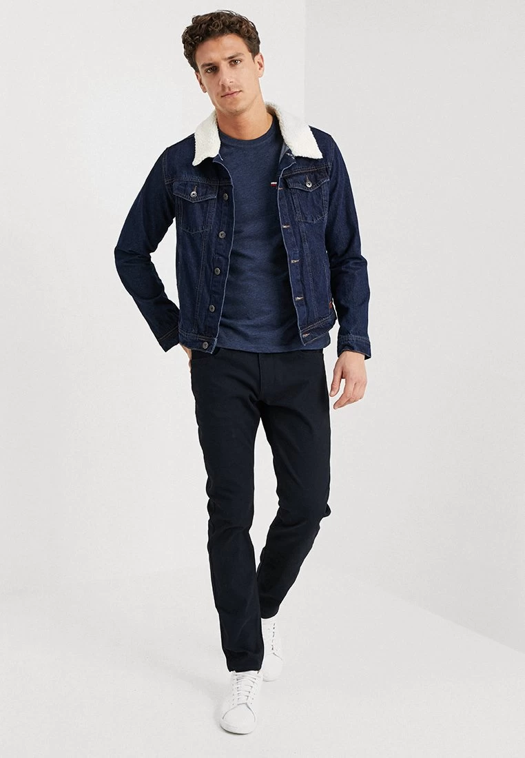 Pier One T-Shirt BasicMottled Dark Blue Uomo T-shirt E Polo PI922O05G-K11 4 Pier One T-Shirt BasicMottled Dark Blue Uomo T-shirt E Polo PI922O05G-K11 - immagine 2