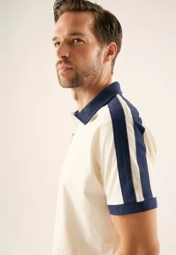 Pier One PoloOff-White Uomo T-shirt E Polo PI922P08B-A11 -Pier One a3621c708afd40cc841cd23783e7d428