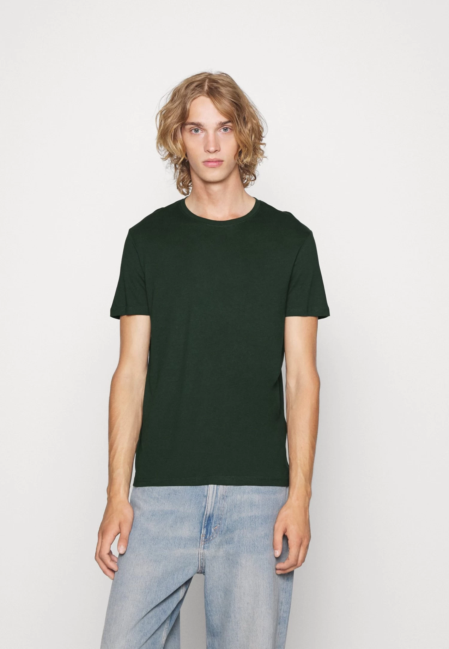 Pier One 5 PackT-Shirt BasicBordeaux/Light Grey/Brown Uomo T-shirt E Polo PI922O0GY-G12 6 Pier One 5 PackT-Shirt BasicBordeaux/Light Grey/Brown Uomo T-shirt E Polo PI922O0GY-G12 - immagine 4