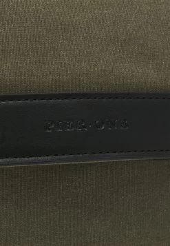 Pier One Borsa A TracollaOlive Uomo Borse PI952H06R-N11 -Pier One bde98a65ef0340d9b37036d43e898a93
