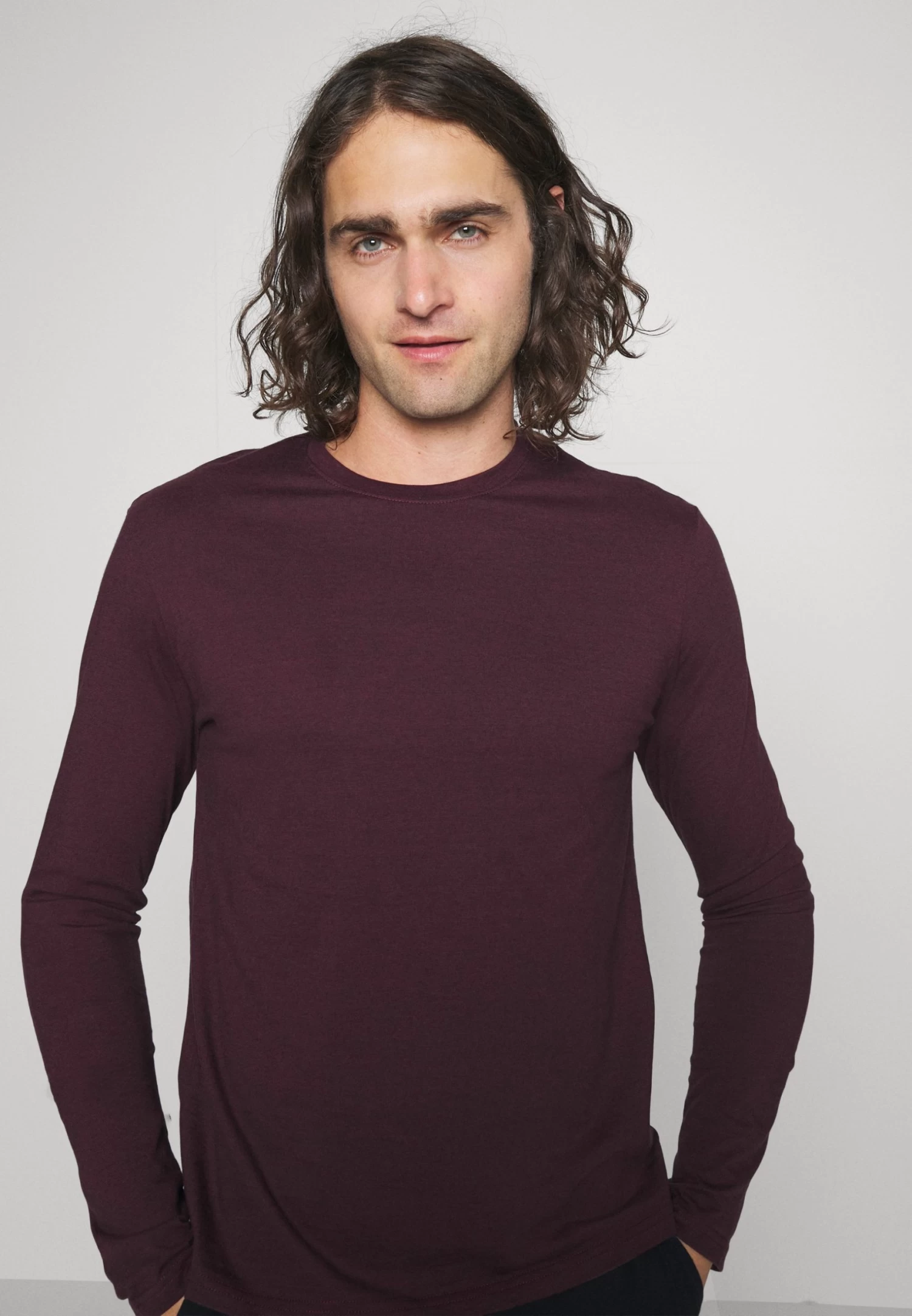 Pier One Pigiama Dark Blue/Bordeaux Uomo Per La Notte PI982M033-K14 6 Pier One Pigiama Dark Blue/Bordeaux Uomo Per La Notte PI982M033-K14 - immagine 4