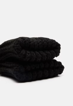 Pier One SetSciarpaBlack Uomo Cappellie Berretti PI952G01R-Q11 -Pier One c92365d50605499f8894d8134b71f297