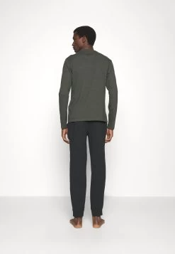 Pier One Pigiama - Black/Khaki -Pier One cc967b700a6247b8b7f004f945bc725f