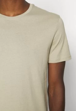 Pier One 5 PackT-Shirt BasicWhite/Dark Grey/Black Uomo T-shirt E Polo PI922O0GY-A12 15 Pier One 5 PackT-Shirt BasicWhite/Dark Grey/Black Uomo T-shirt E Polo PI922O0GY-A12 -Pier One ccdceb9d79c24e32baab38b9f3eaa229