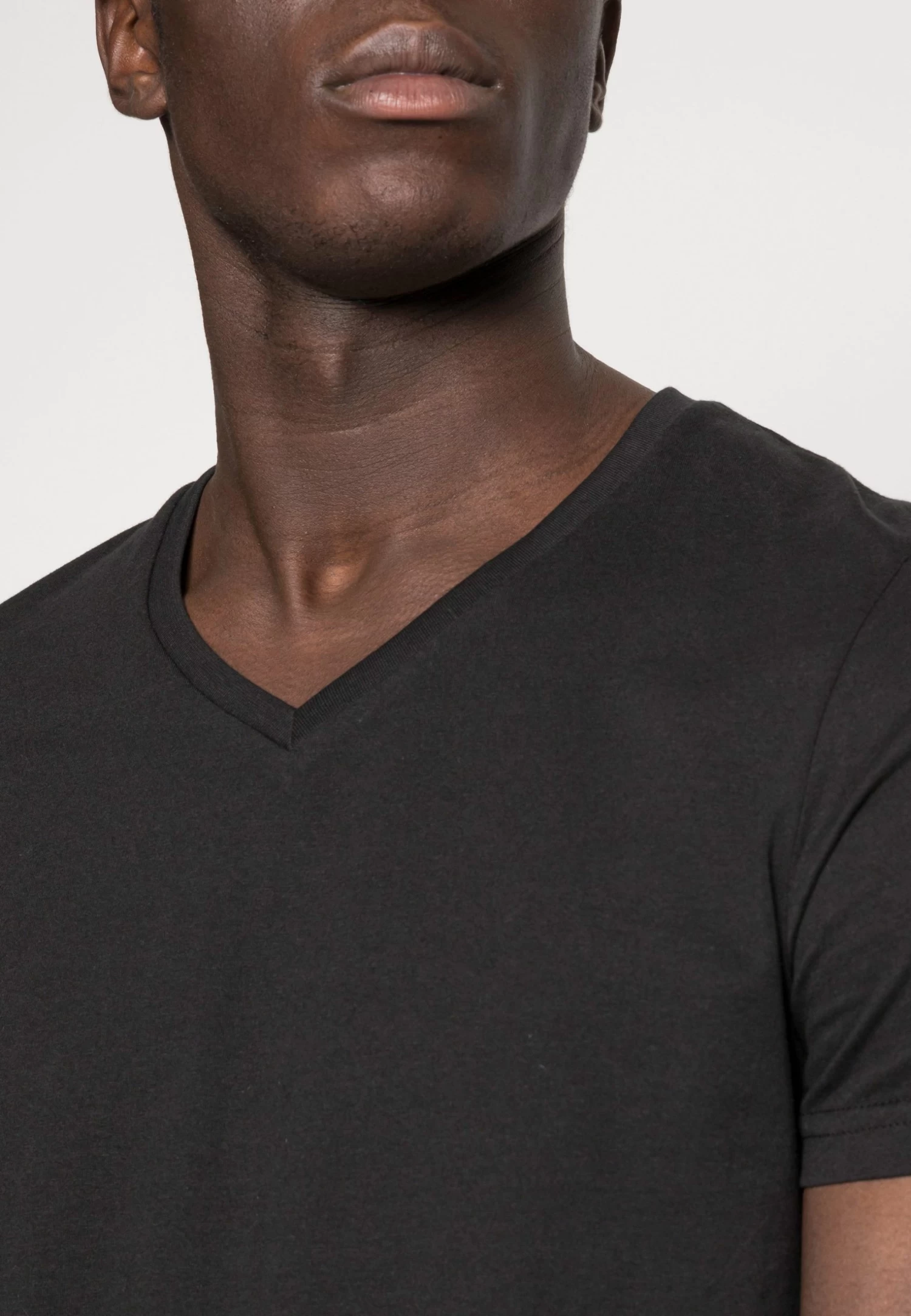 Pier One 3 Pack T-Shirt BasicBlack Uomo T-shirt E Polo PI922O0GO-Q11 7 Pier One 3 Pack T-Shirt BasicBlack Uomo T-shirt E Polo PI922O0GO-Q11 - immagine 5