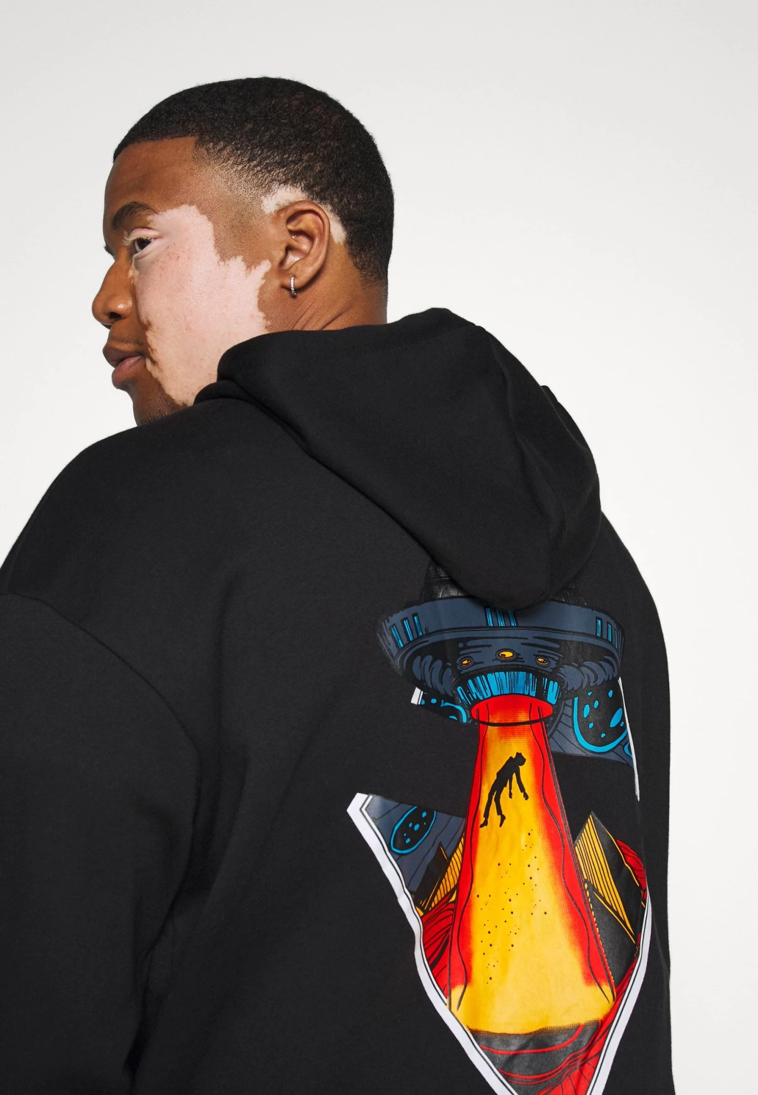 Pier One Felpa Con CappuccioBlack Uomo Maglieria E Felpe PI922S0AX-Q11 6 Pier One Felpa Con CappuccioBlack Uomo Maglieria E Felpe PI922S0AX-Q11 - immagine 4