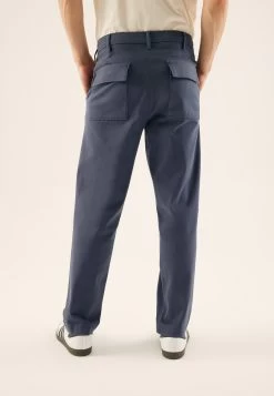 Pier One ChinoDark Blue Uomo Pantaloni PI922E05G-K11 -Pier One e91300b7193446adaf2ed20b446d0cb2