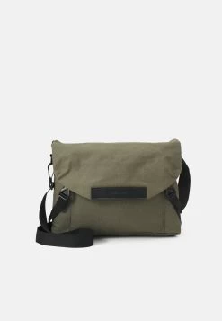 Pier One Borsa A TracollaOlive Uomo Borse PI952H06R-N11
