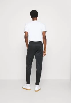 Pier One Pantaloni SportiviBlack Uomo Pantaloni PI922E03Q-Q11 -Pier One eaa5ac7ec9c64a82a0c1e17fc11c4555
