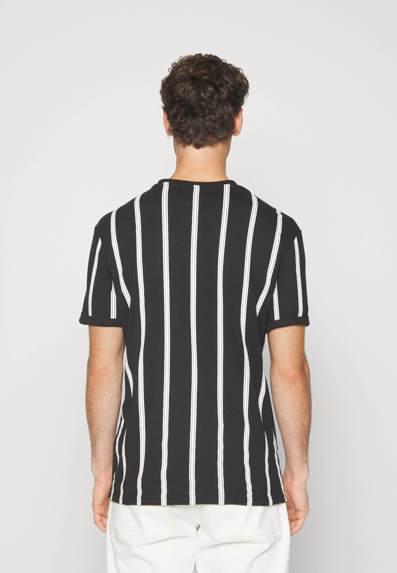 Pier One T-Shirt Con StampaBlack Uomo T-shirt E Polo PI922O0YR-Q11 5 Pier One T-Shirt Con StampaBlack Uomo T-shirt E Polo PI922O0YR-Q11 - immagine 3