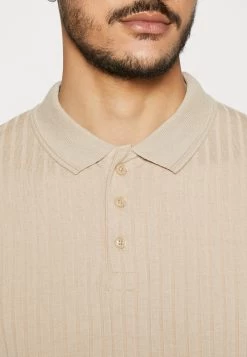 Pier One PoloBeige Uomo T-shirt E Polo PI922P088-B11 -Pier One f14c8867cd024f579807f29f1b6bc642