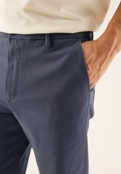 Pier One ChinoDark Blue Uomo Pantaloni PI922E05G-K11 -Pier One f2fbb1514c4f424c8bbff168b727fb99