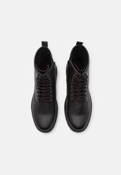 Pier One UnisexStivaletti StringatiBlack Uomo Stivaletti/Stivali PI915K009-Q11 -Pier One fda85bb891d044a7b6554c8650c228fb